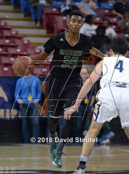 Thumbnail 3 in Long Beach Poly vs. Serra (CIF State D2 Final) photogallery.