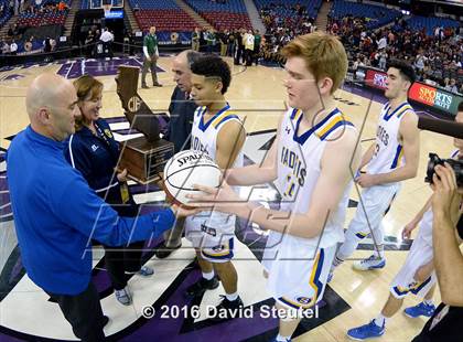 Thumbnail 3 in Long Beach Poly vs. Serra (CIF State D2 Final) photogallery.