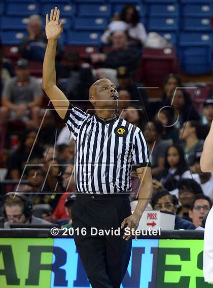 Thumbnail 2 in Long Beach Poly vs. Serra (CIF State D2 Final) photogallery.