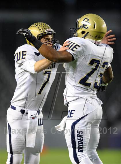 Thumbnail 2 in Central Catholic vs. Santa Fe Christian (CIF State D4 Final) photogallery.