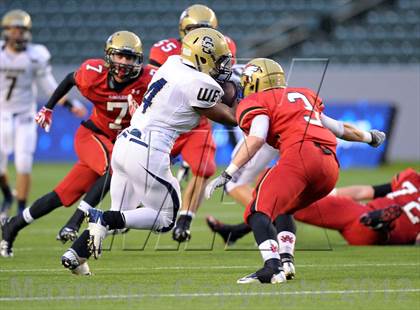 Thumbnail 3 in Central Catholic vs. Santa Fe Christian (CIF State D4 Final) photogallery.