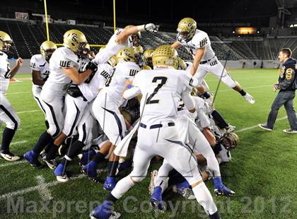 Thumbnail 1 in Central Catholic vs. Santa Fe Christian (CIF State D4 Final) photogallery.