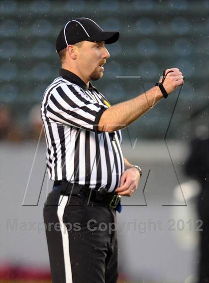 Thumbnail 2 in Central Catholic vs. Santa Fe Christian (CIF State D4 Final) photogallery.
