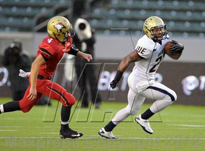 Thumbnail 1 in Central Catholic vs. Santa Fe Christian (CIF State D4 Final) photogallery.