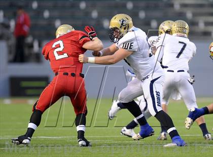 Thumbnail 1 in Central Catholic vs. Santa Fe Christian (CIF State D4 Final) photogallery.