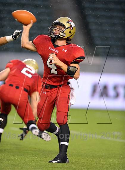 Thumbnail 2 in Central Catholic vs. Santa Fe Christian (CIF State D4 Final) photogallery.