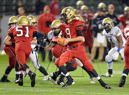 Thumbnail 2 in Central Catholic vs. Santa Fe Christian (CIF State D4 Final) photogallery.