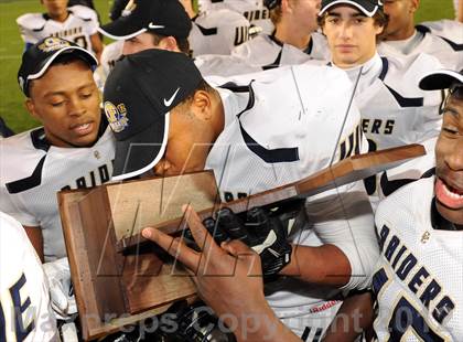 Thumbnail 1 in Central Catholic vs. Santa Fe Christian (CIF State D4 Final) photogallery.