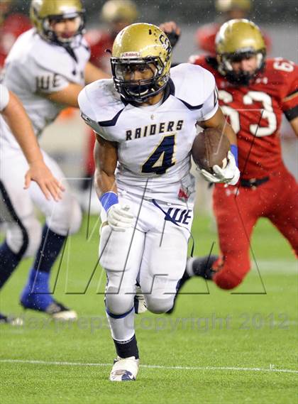Thumbnail 2 in Central Catholic vs. Santa Fe Christian (CIF State D4 Final) photogallery.