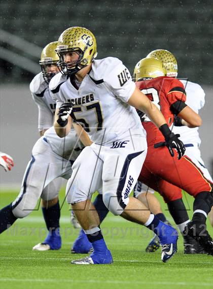 Thumbnail 3 in Central Catholic vs. Santa Fe Christian (CIF State D4 Final) photogallery.