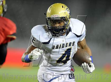 Thumbnail 2 in Central Catholic vs. Santa Fe Christian (CIF State D4 Final) photogallery.