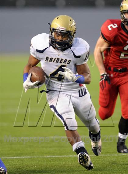 Thumbnail 2 in Central Catholic vs. Santa Fe Christian (CIF State D4 Final) photogallery.