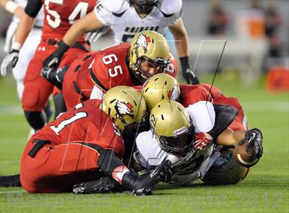Thumbnail 2 in Central Catholic vs. Santa Fe Christian (CIF State D4 Final) photogallery.