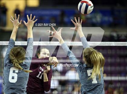 Thumbnail 2 in Palmer Ridge vs. Cheyenne Mountain (CHSAA 4A Final Four) photogallery.