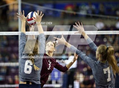Thumbnail 2 in Palmer Ridge vs. Cheyenne Mountain (CHSAA 4A Final Four) photogallery.
