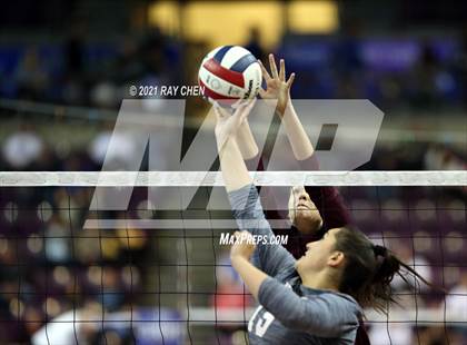 Thumbnail 3 in Palmer Ridge vs. Cheyenne Mountain (CHSAA 4A Final Four) photogallery.