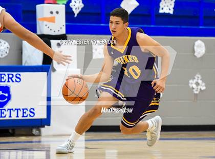 Thumbnail 3 in Shiner vs. Three Rivers (Falls City Tournament) photogallery.