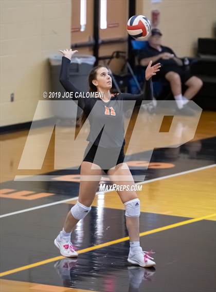 Thumbnail 3 in Harlan @ Medina Valley photogallery.
