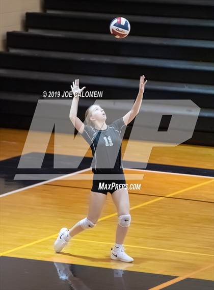 Thumbnail 3 in Harlan @ Medina Valley photogallery.