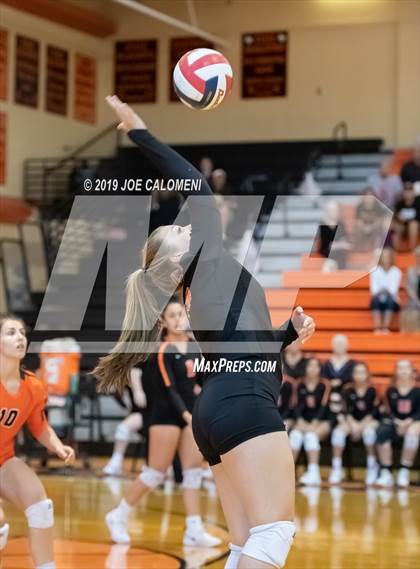 Thumbnail 3 in Harlan @ Medina Valley photogallery.