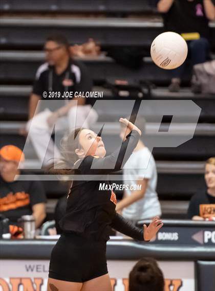 Thumbnail 3 in Harlan @ Medina Valley photogallery.