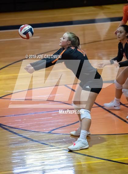 Thumbnail 3 in Harlan @ Medina Valley photogallery.