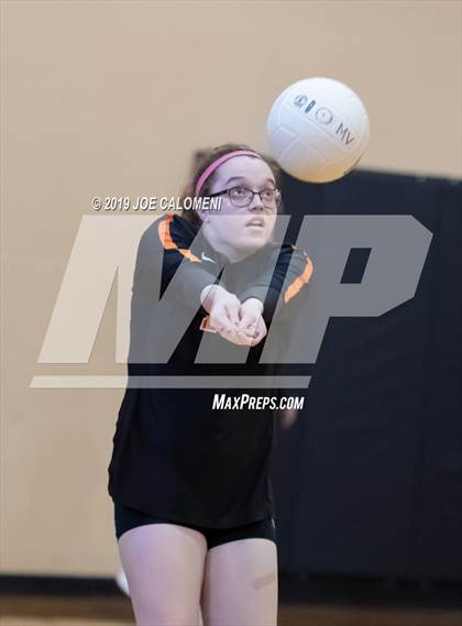 Thumbnail 2 in Harlan @ Medina Valley photogallery.