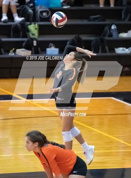 Thumbnail 2 in Harlan @ Medina Valley photogallery.