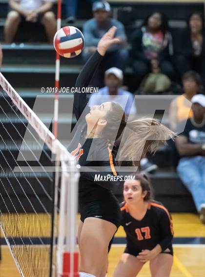 Thumbnail 1 in Harlan @ Medina Valley photogallery.