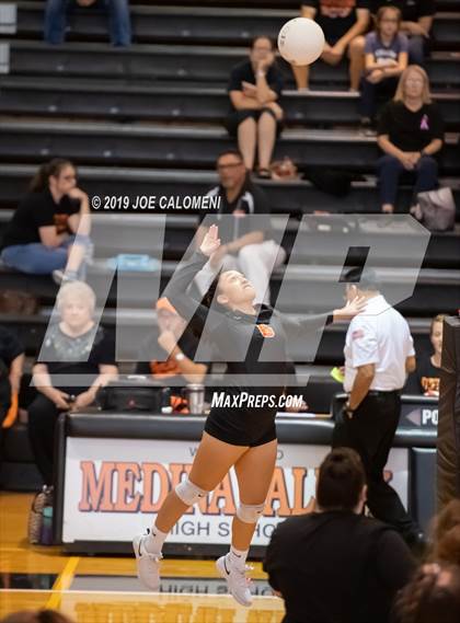 Thumbnail 3 in Harlan @ Medina Valley photogallery.