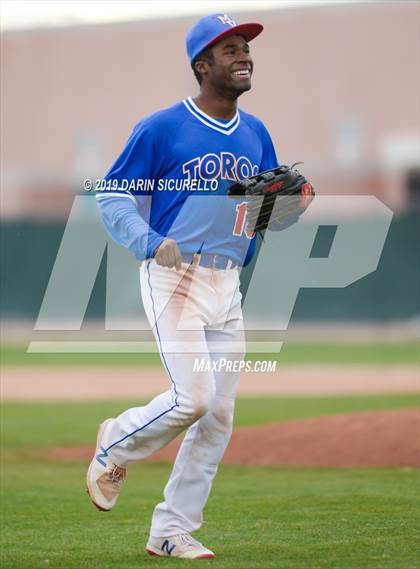Thumbnail 3 in Casa Grande vs. Mountain View (Bob Everett Classic) photogallery.