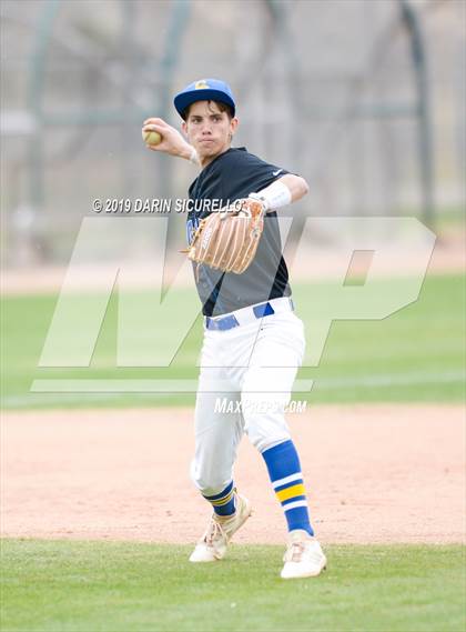 Thumbnail 2 in Casa Grande vs. Mountain View (Bob Everett Classic) photogallery.