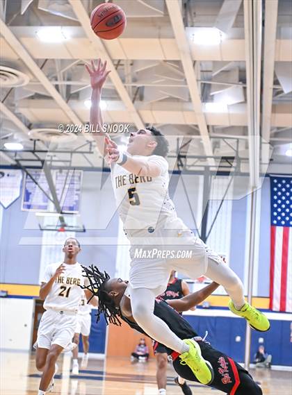 Thumbnail 2 in Reading @ Muhlenberg photogallery.