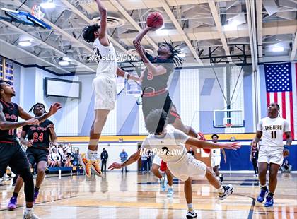 Thumbnail 1 in Reading @ Muhlenberg photogallery.