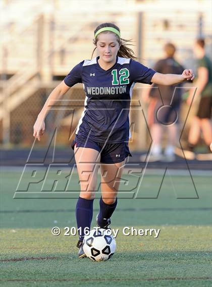 Thumbnail 3 in Weddington vs Ardrey Kell photogallery.