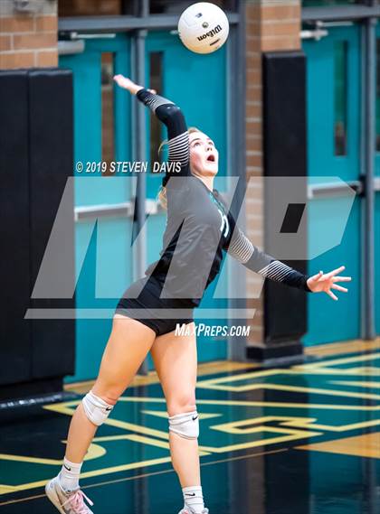 Thumbnail 3 in Desert Ridge vs Highland photogallery.