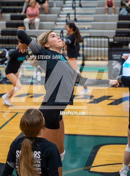 Thumbnail 3 in Desert Ridge vs Highland photogallery.