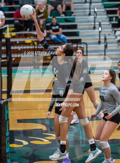 Thumbnail 3 in Desert Ridge vs Highland photogallery.