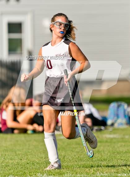 Thumbnail 2 in Royalton-Hartland @ Sacred Heart Academy photogallery.