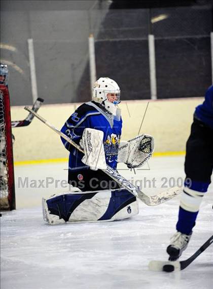 Thumbnail 1 in East Catholic @ Rockville/Manchester United photogallery.