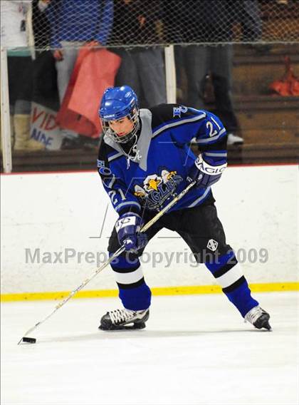 Thumbnail 1 in East Catholic @ Rockville/Manchester United photogallery.