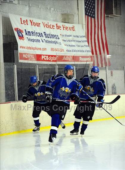 Thumbnail 2 in East Catholic @ Rockville/Manchester United photogallery.