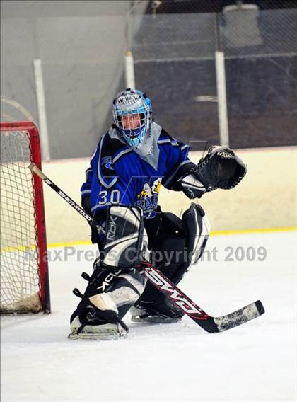 Thumbnail 1 in East Catholic @ Rockville/Manchester United photogallery.