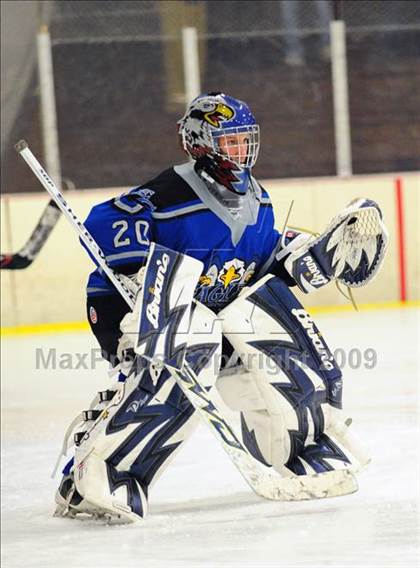 Thumbnail 2 in East Catholic @ Rockville/Manchester United photogallery.