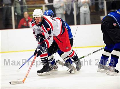 Thumbnail 2 in East Catholic @ Rockville/Manchester United photogallery.