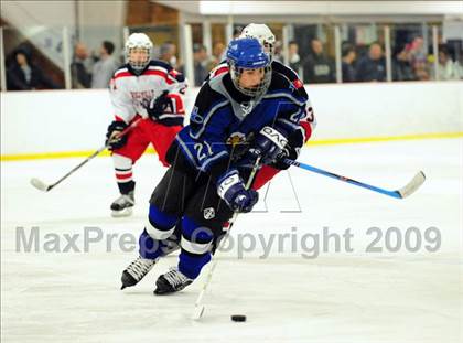 Thumbnail 2 in East Catholic @ Rockville/Manchester United photogallery.
