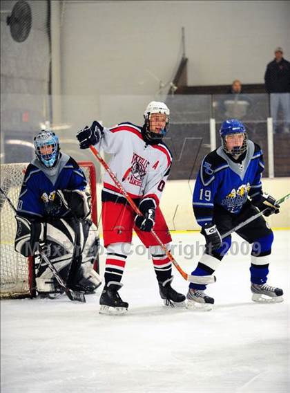 Thumbnail 3 in East Catholic @ Rockville/Manchester United photogallery.