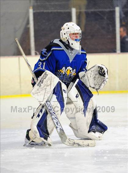 Thumbnail 1 in East Catholic @ Rockville/Manchester United photogallery.