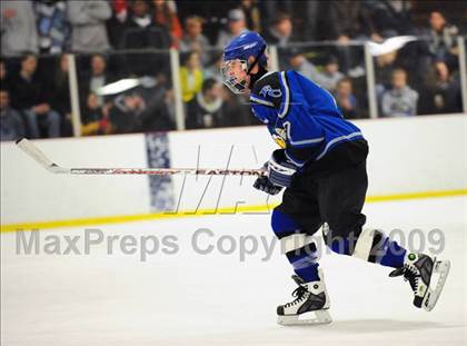 Thumbnail 2 in East Catholic @ Rockville/Manchester United photogallery.