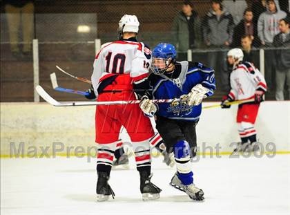Thumbnail 1 in East Catholic @ Rockville/Manchester United photogallery.